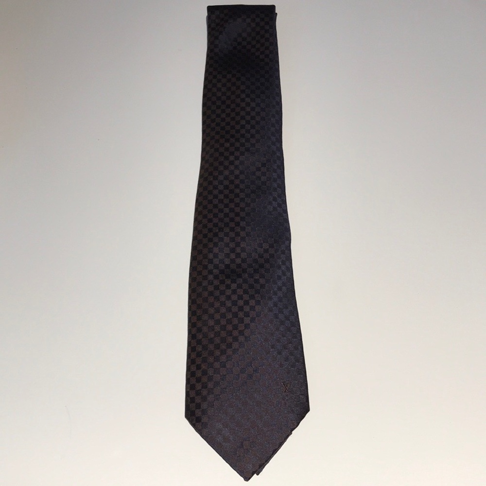 100% Authentic Louis Vuitton men’s tie